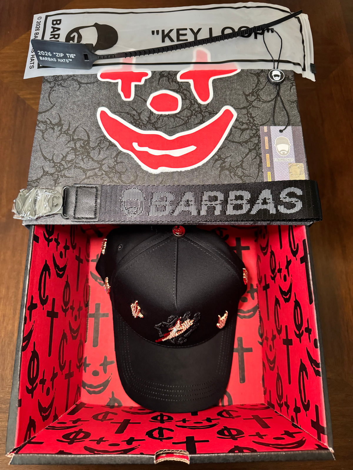 BARBAS HATS | B SKULL