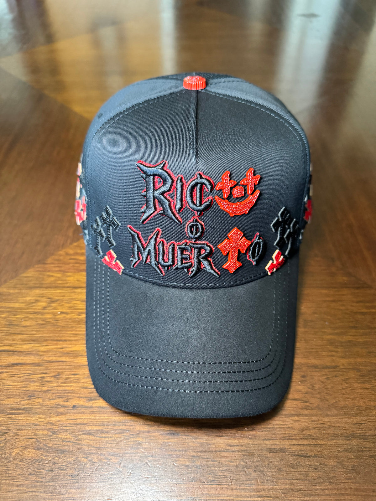 BARBAS HATS | ROM