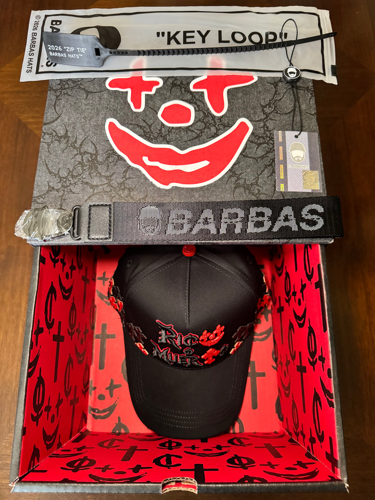 BARBAS HATS | ROM