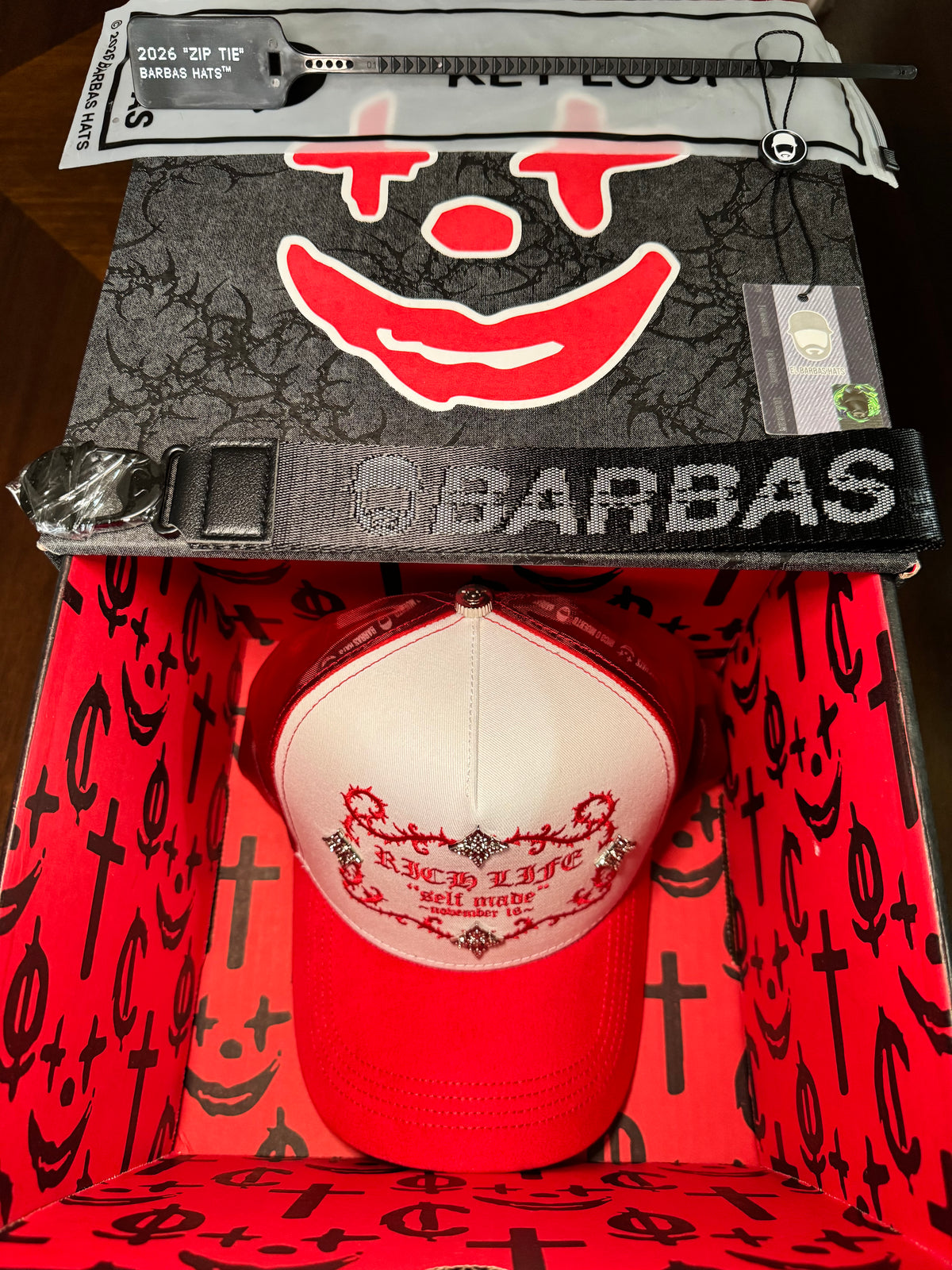 BARBAS HATS | RICH LIFE RED