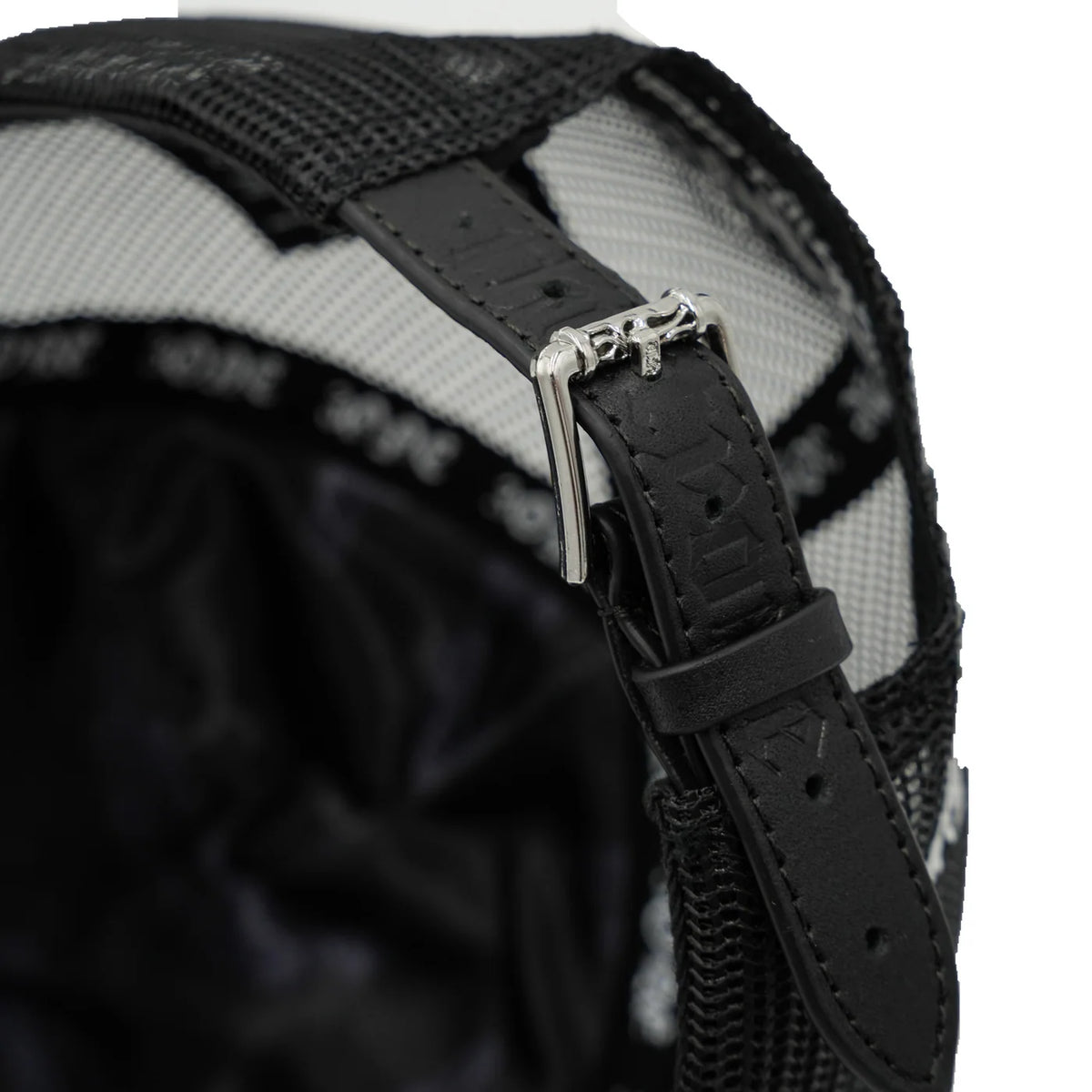 THIRTY ONE HATS | 3ONE BLACK/WHITE CURVED BRIM
